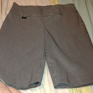 Women's size 8 petite Shorts